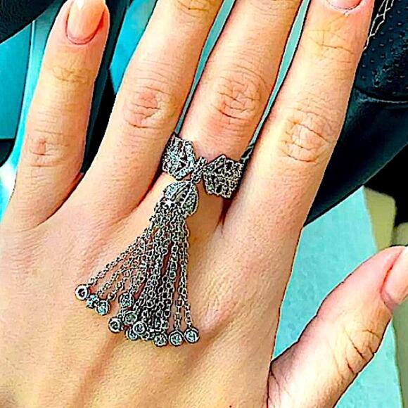 WHITE GOLD PLATED TASSEL STATEMENT RING CROWN - Picture 15 of 16